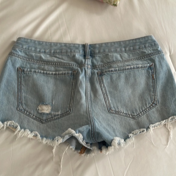 Express Low Rise Shorts - Picture 6 of 8